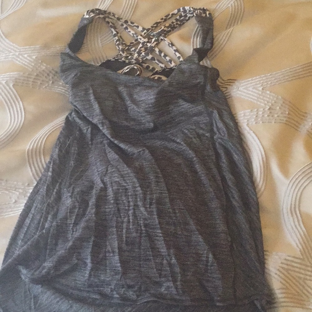 Lululemon top